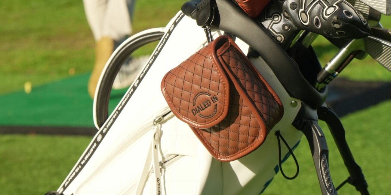 Brown range cover pouch Teaser 2